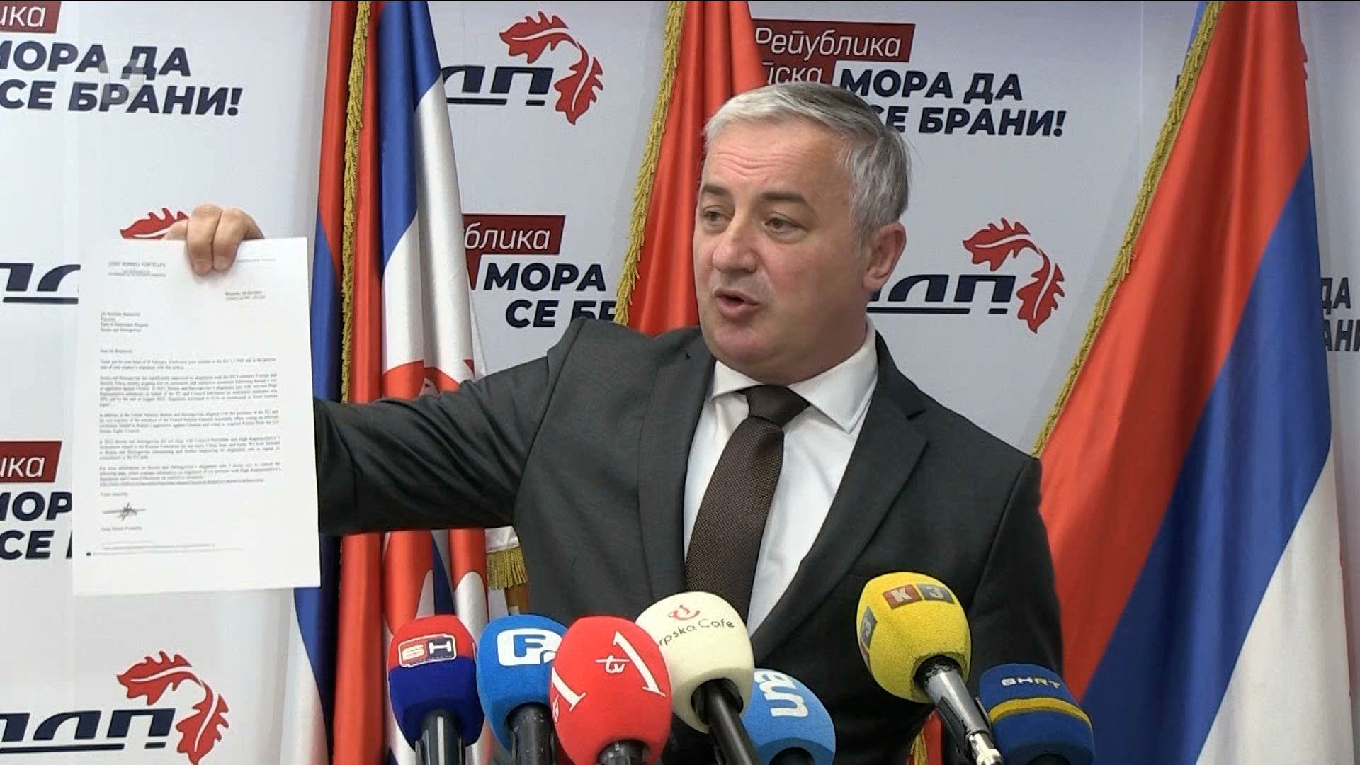 Borenović opet tvrdi da se BiH pridružila sankcijama Rusiji